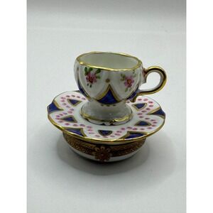 Limoges‎ France Peint Main Cup Saucer Trinket Box Hand Painted Porcelain Gold